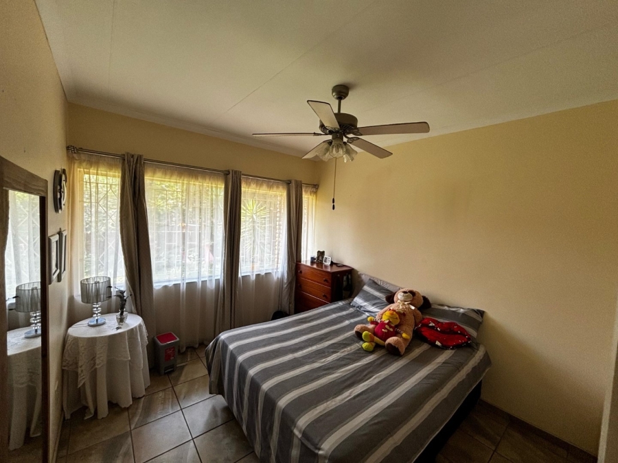 3 Bedroom Property for Sale in Safari Gardens North West